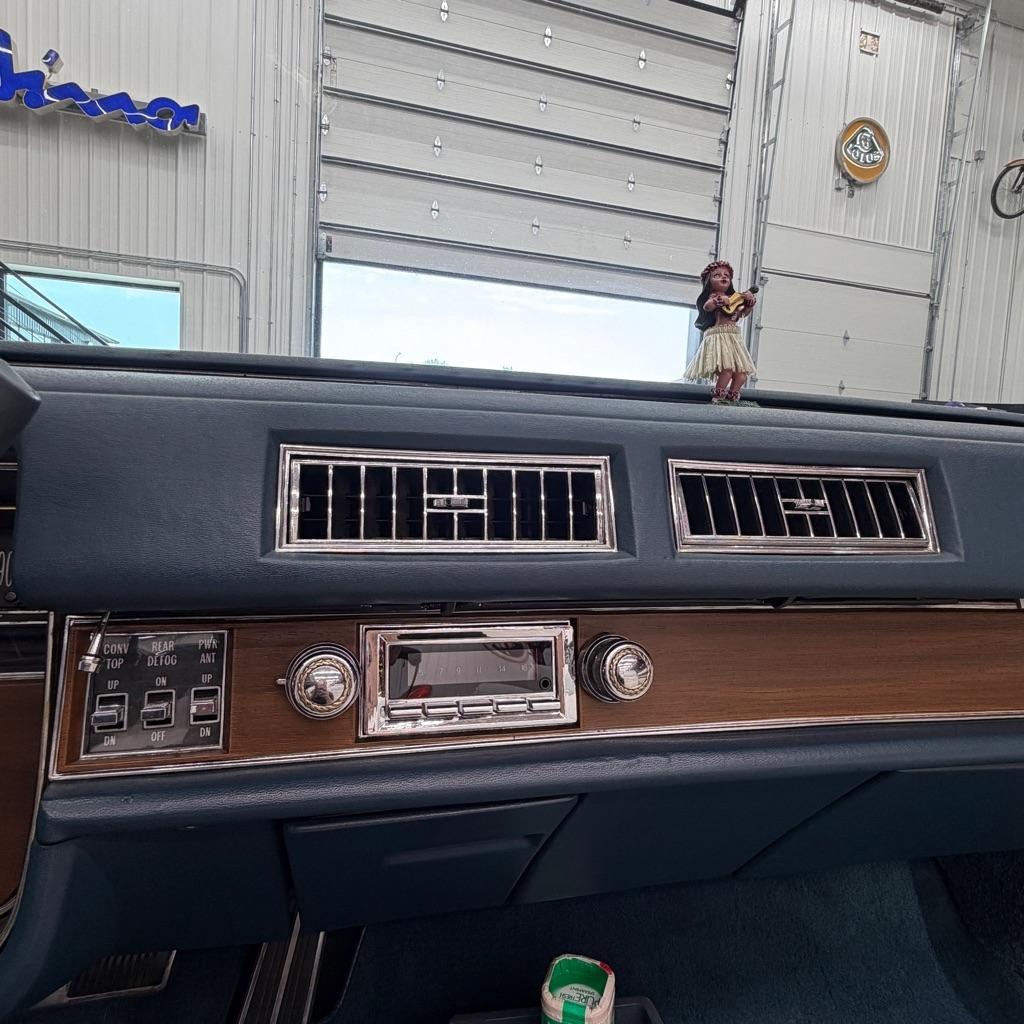 Cadillac Eldorado  1975