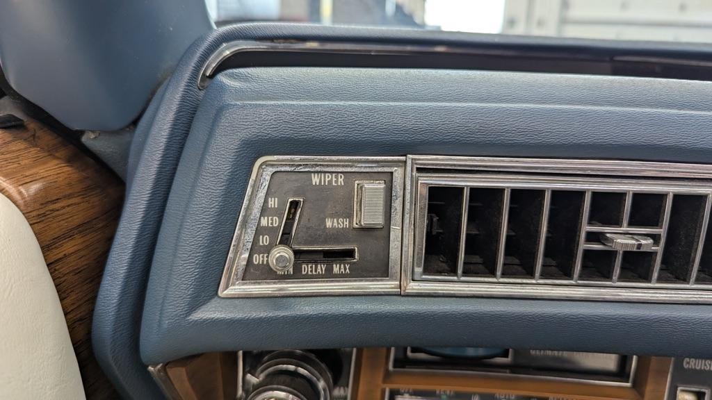 Cadillac Eldorado  1975