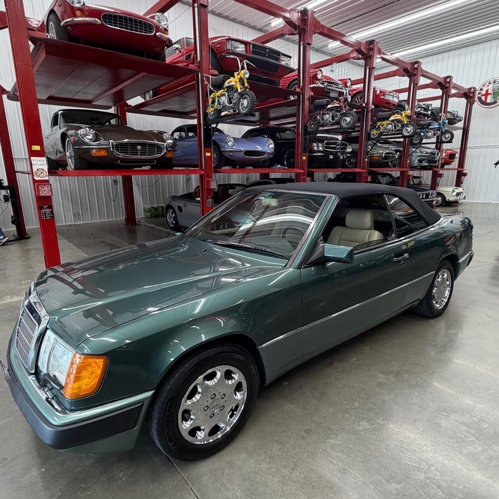 Mercedes-Benz 300 Series 2dr Convertible 300CE 1993