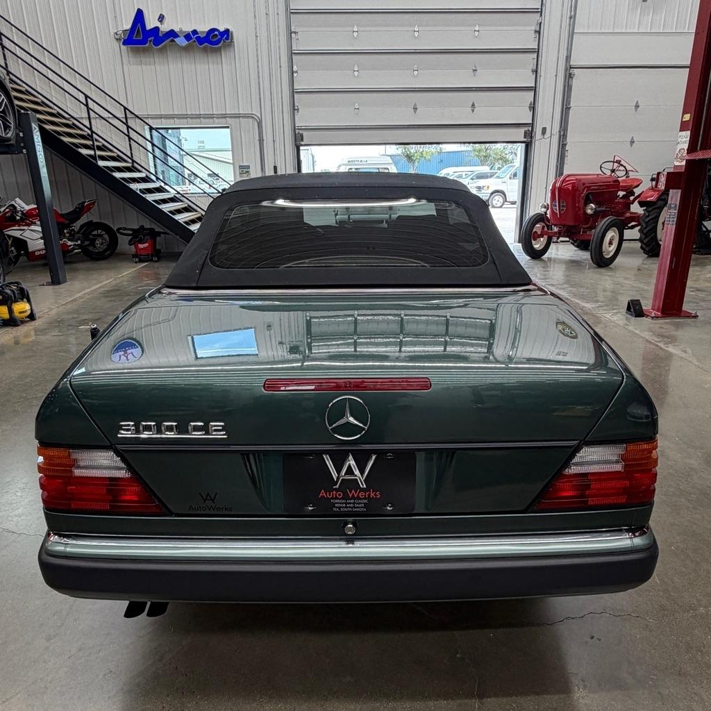Mercedes-Benz 300 Series 2dr Convertible 300CE 1993