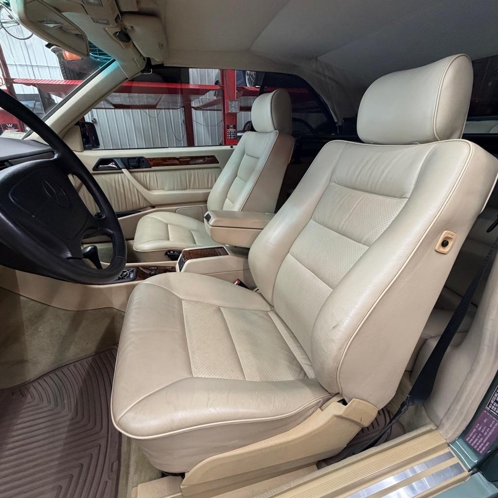 Mercedes-Benz 300 Series 2dr Convertible 300CE 1993