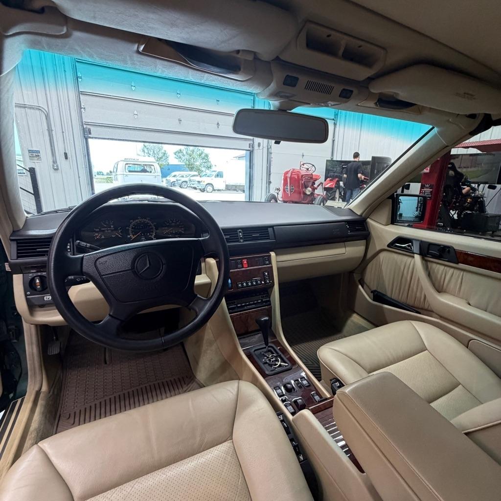 Mercedes-Benz 300 Series 2dr Convertible 300CE 1993
