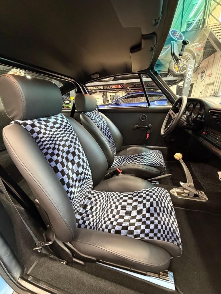 Porsche 911  1987