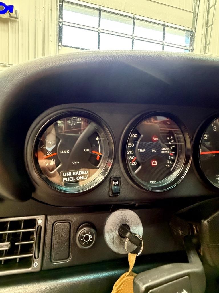Porsche 911  1987