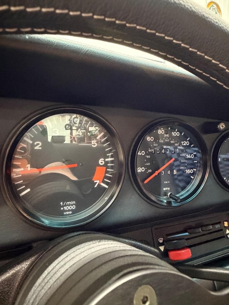 Porsche 911  1987