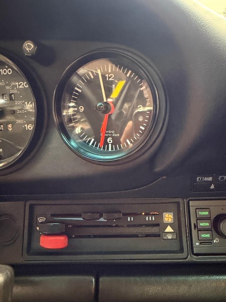 Porsche 911  1987
