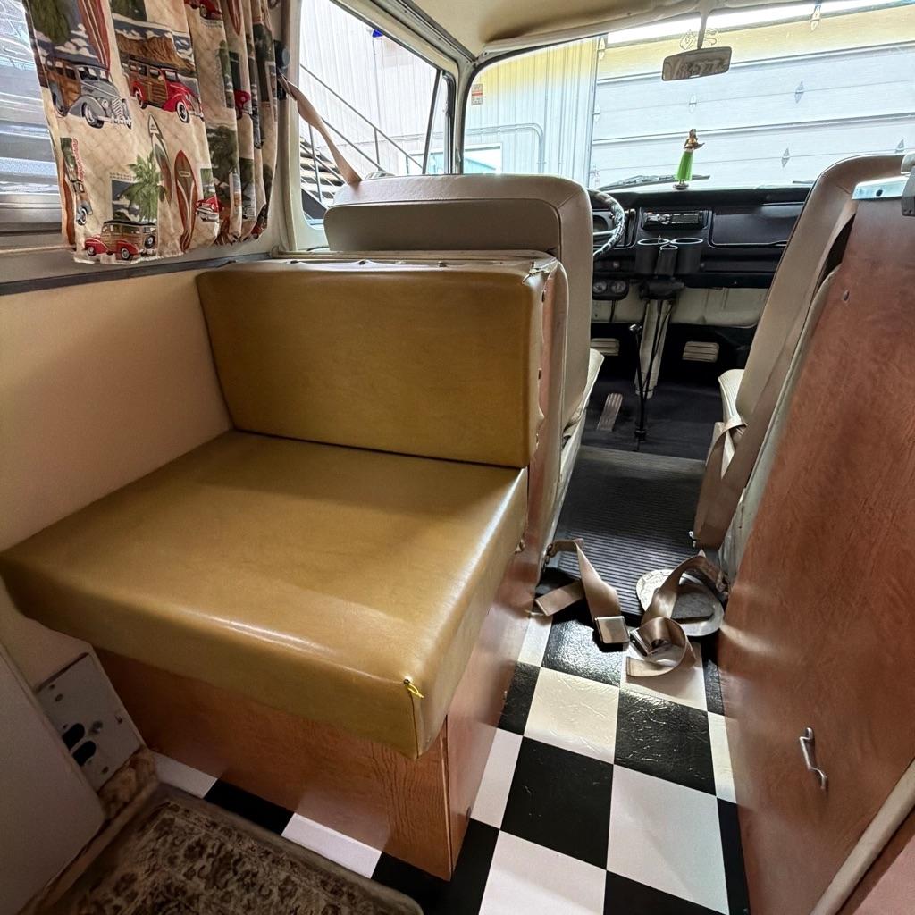 Volkswagen Westfalia Camper  1970