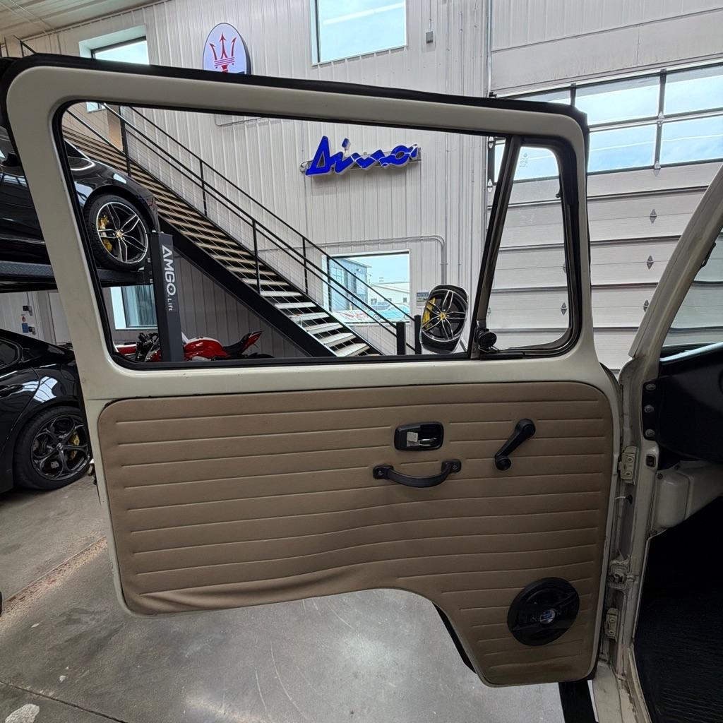 Volkswagen Westfalia Camper  1970