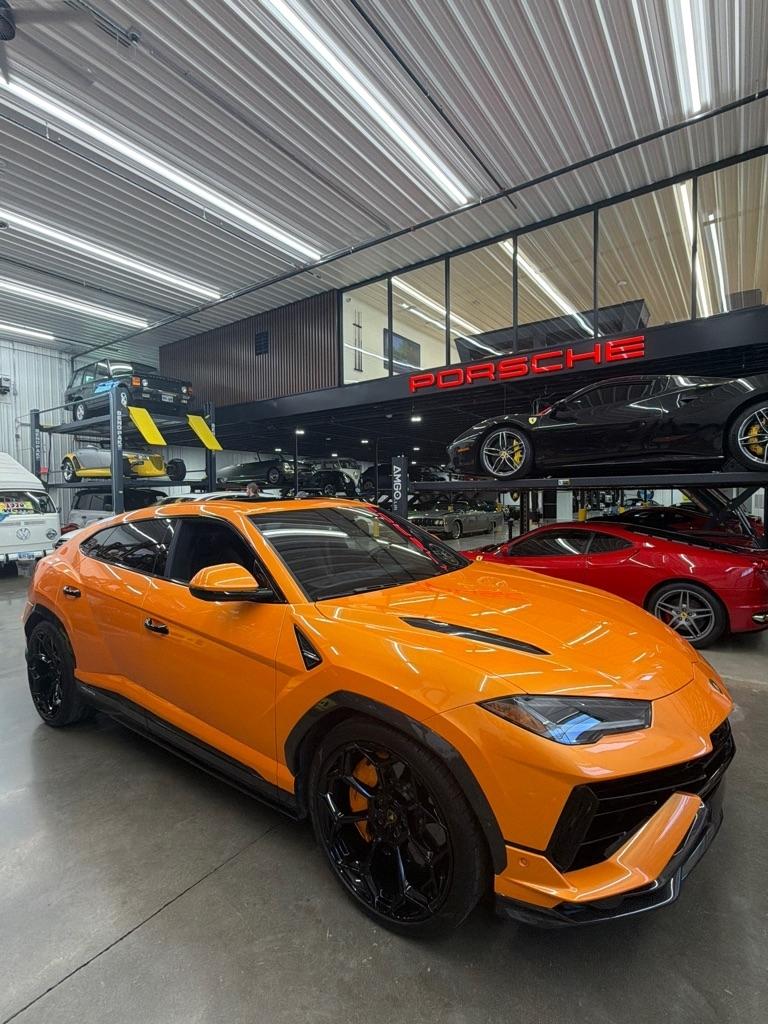 Lamborghini Urus Performante AWD 2024