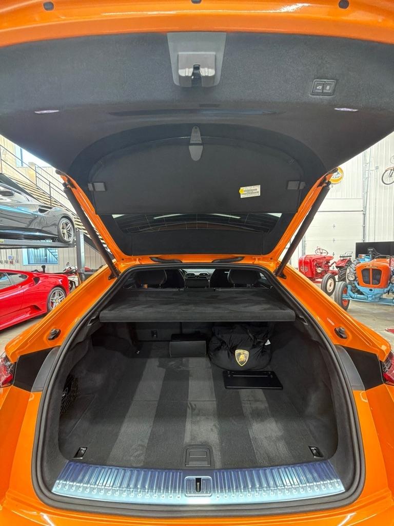 Lamborghini Urus Performante AWD 2024