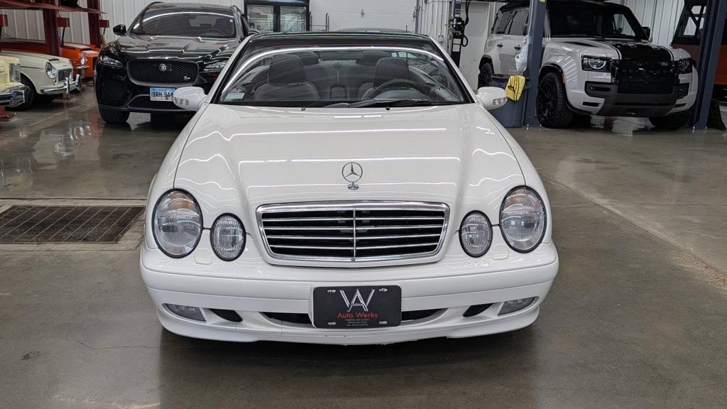 Mercedes-Benz CLK-Class 2dr Cabriolet 3.2L 2003