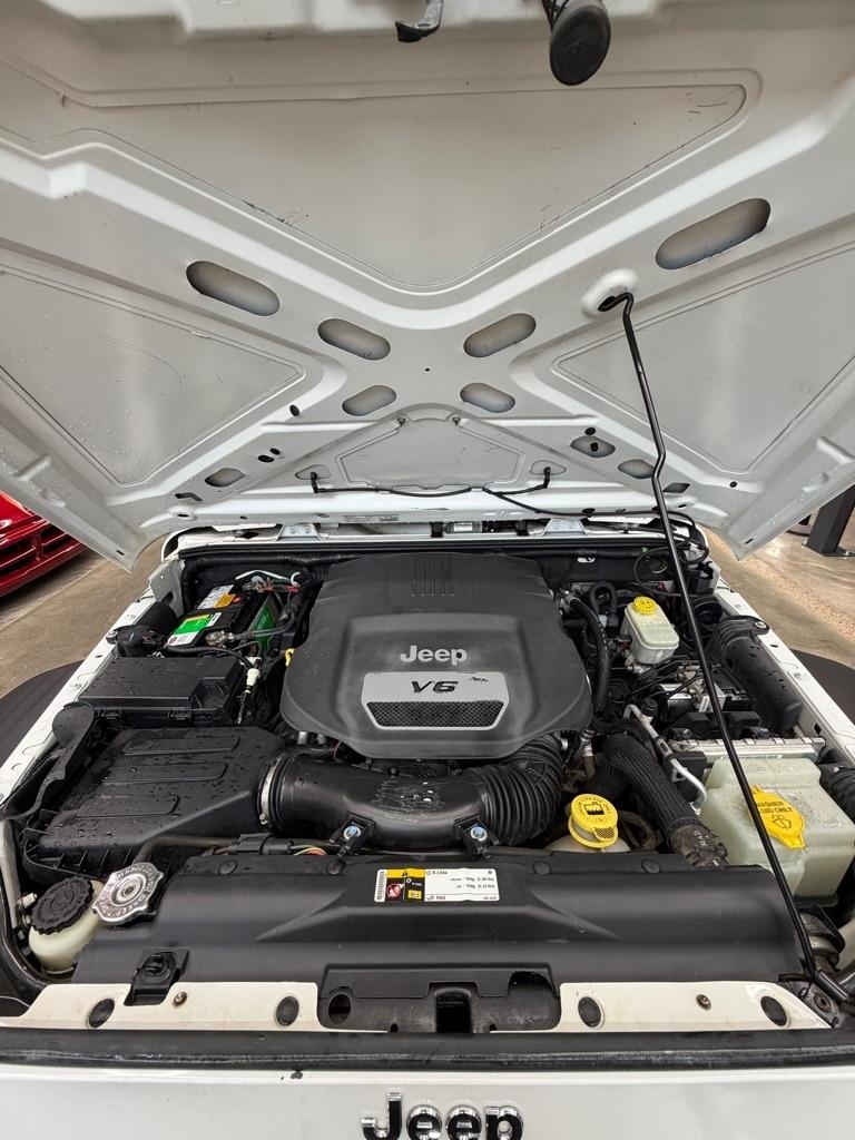 Jeep Wrangler 4WD 2dr Sport 2014