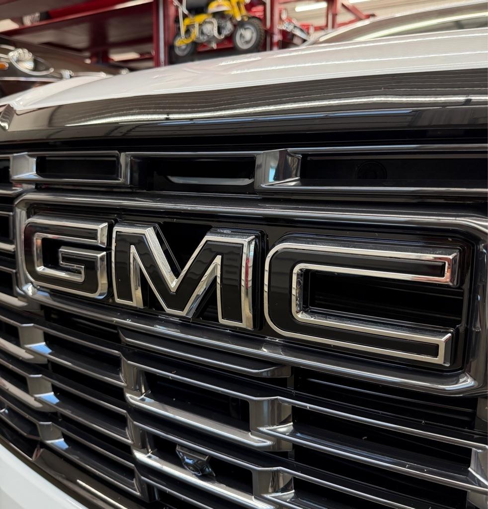 GMC Yukon 4WD 4dr Denali 2026