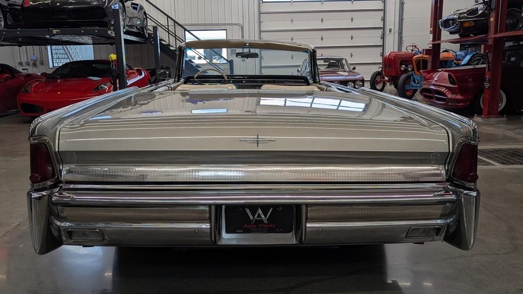 Lincoln Continental  1964