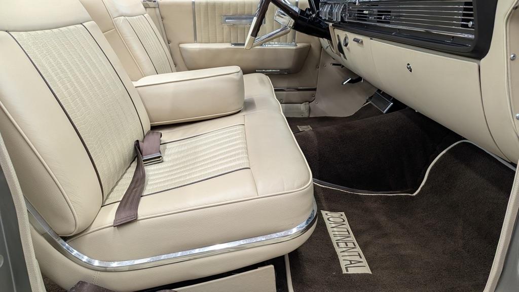 Lincoln Continental  1964