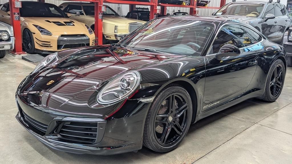 Porsche 911 Carrera Coupe 2018