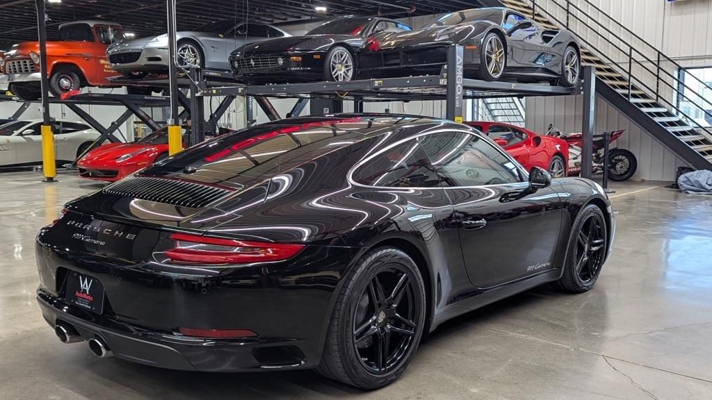Porsche 911 Carrera Coupe 2018