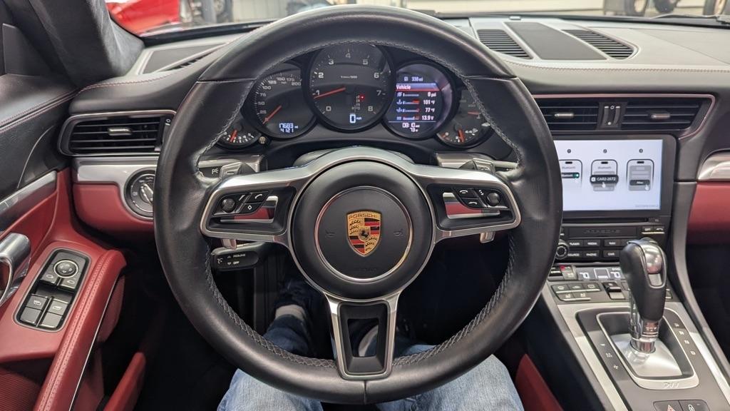 Porsche 911 Carrera Coupe 2018