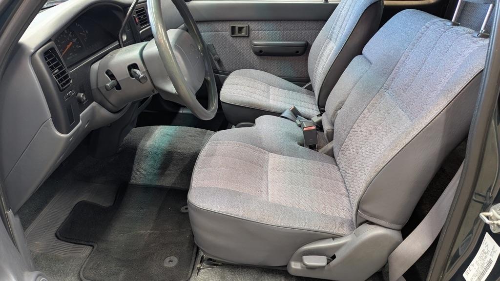Toyota Tacoma XtraCab Manual 1996
