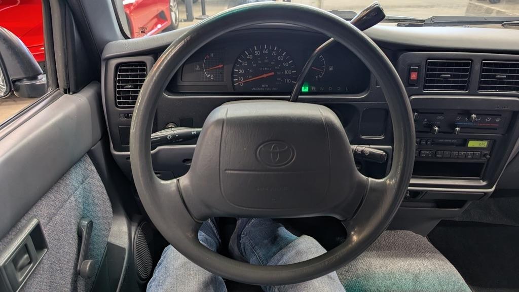 Toyota Tacoma XtraCab Manual 1996