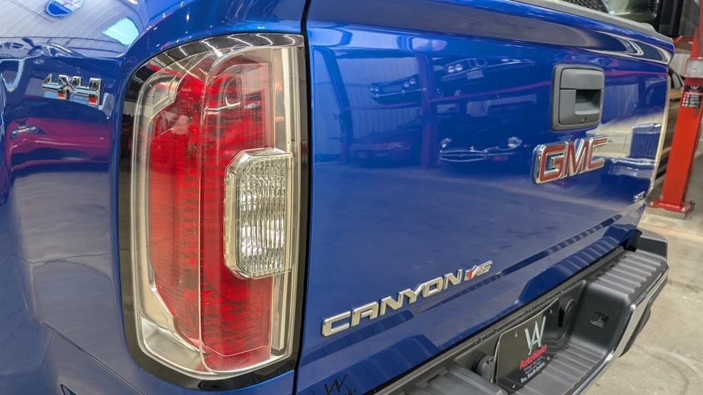 GMC Canyon 4WD Crew Cab 140.5" SLT 2018