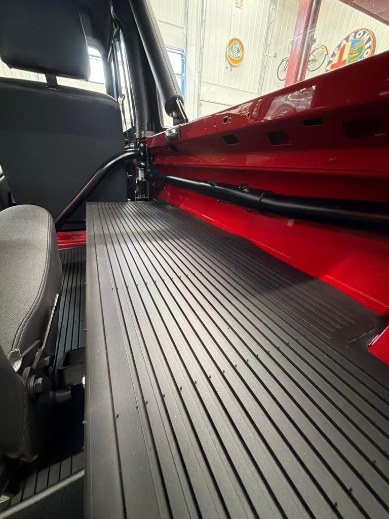 Land Rover Defender 90 2dr Convertible 1994