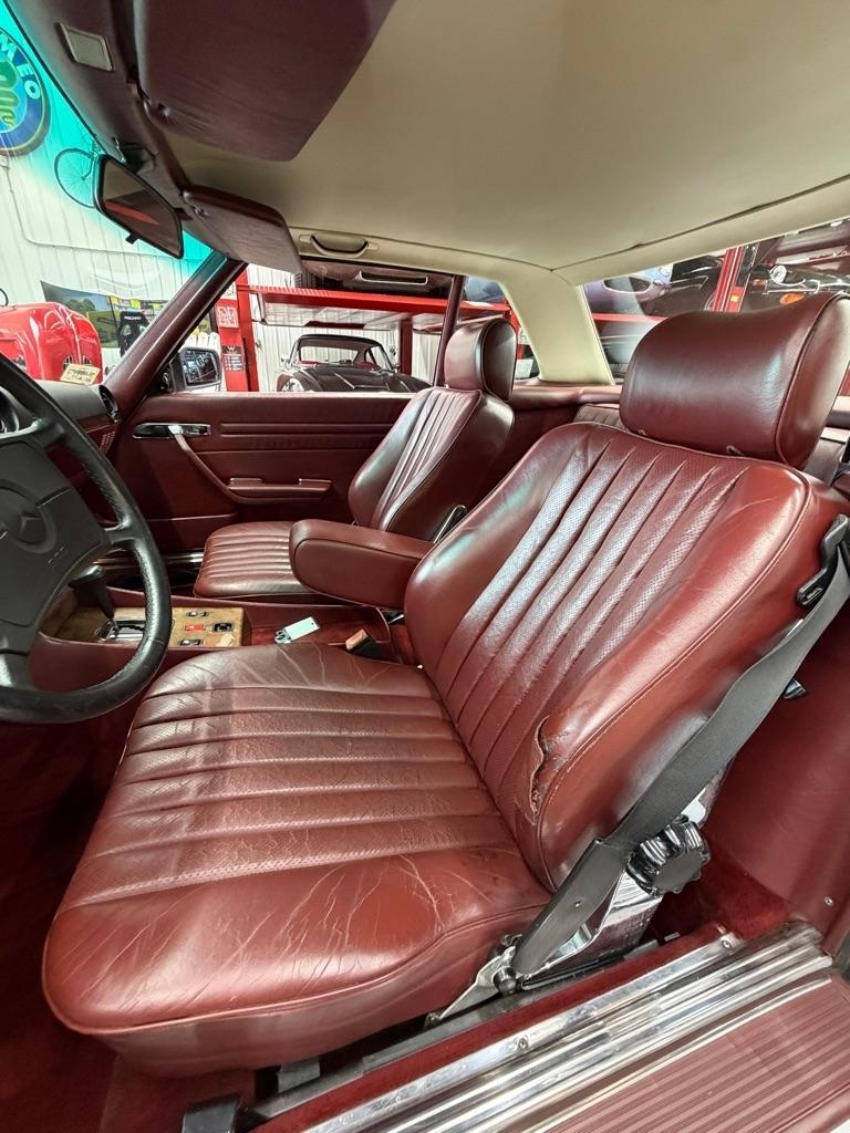 Mercedes-Benz 560-Class  1987