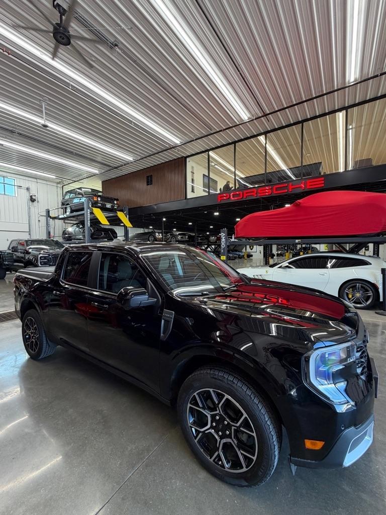 Ford Maverick Lariat AWD SuperCrew 2025