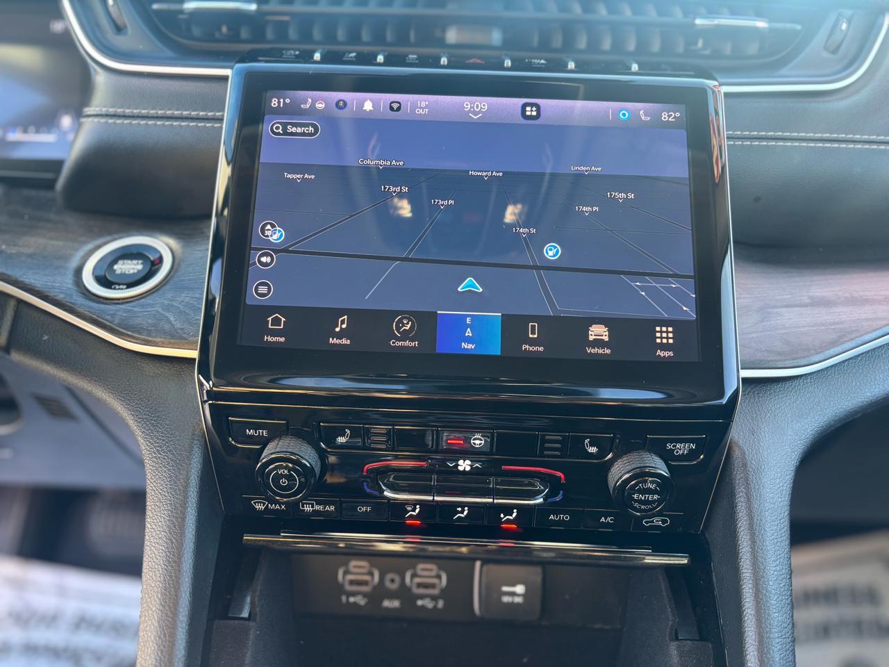 Jeep Grand Cherokee L Limited 4WD 2023