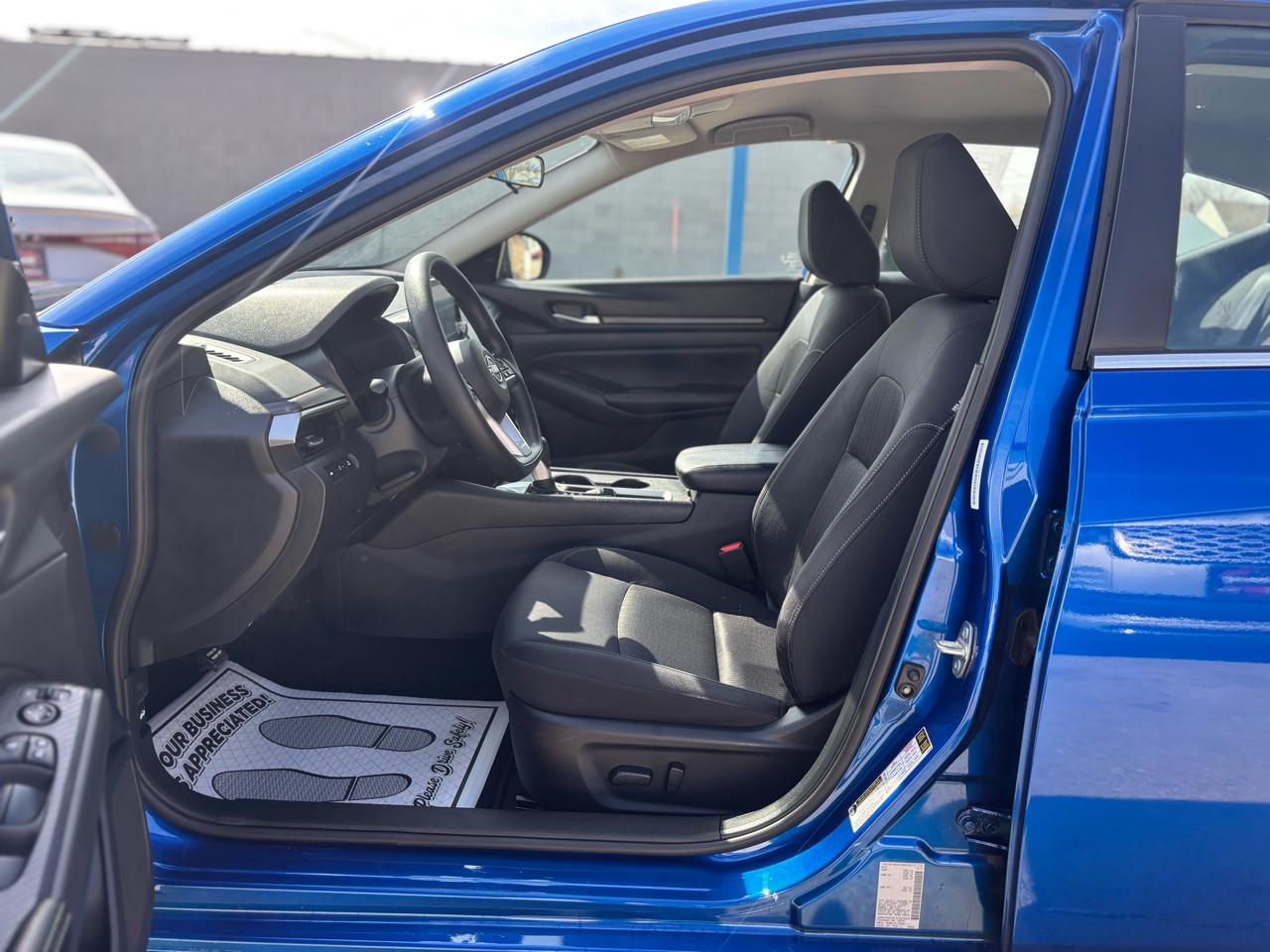 Nissan Altima 2.5 SV 2025