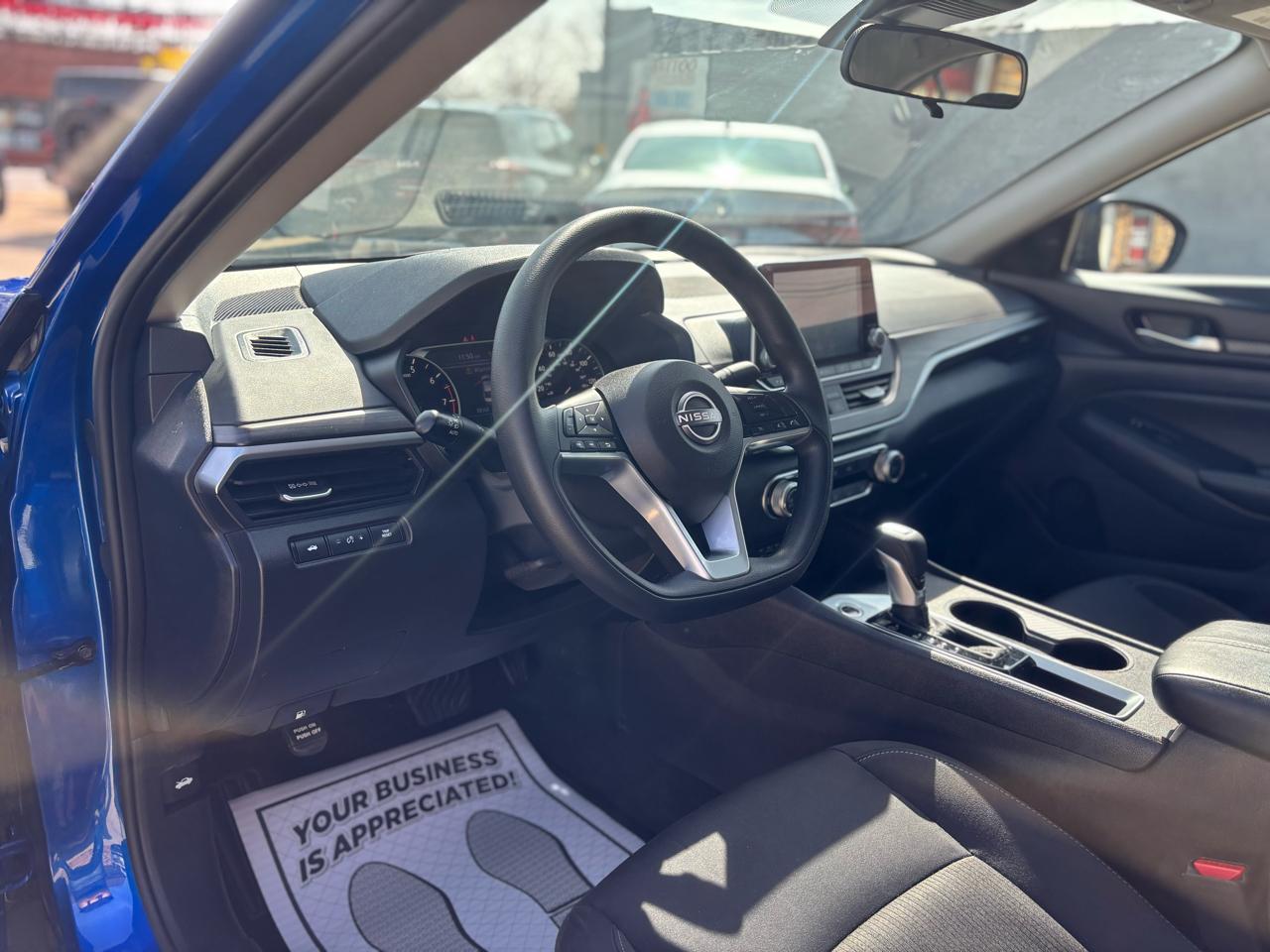 Nissan Altima 2.5 SV 2025