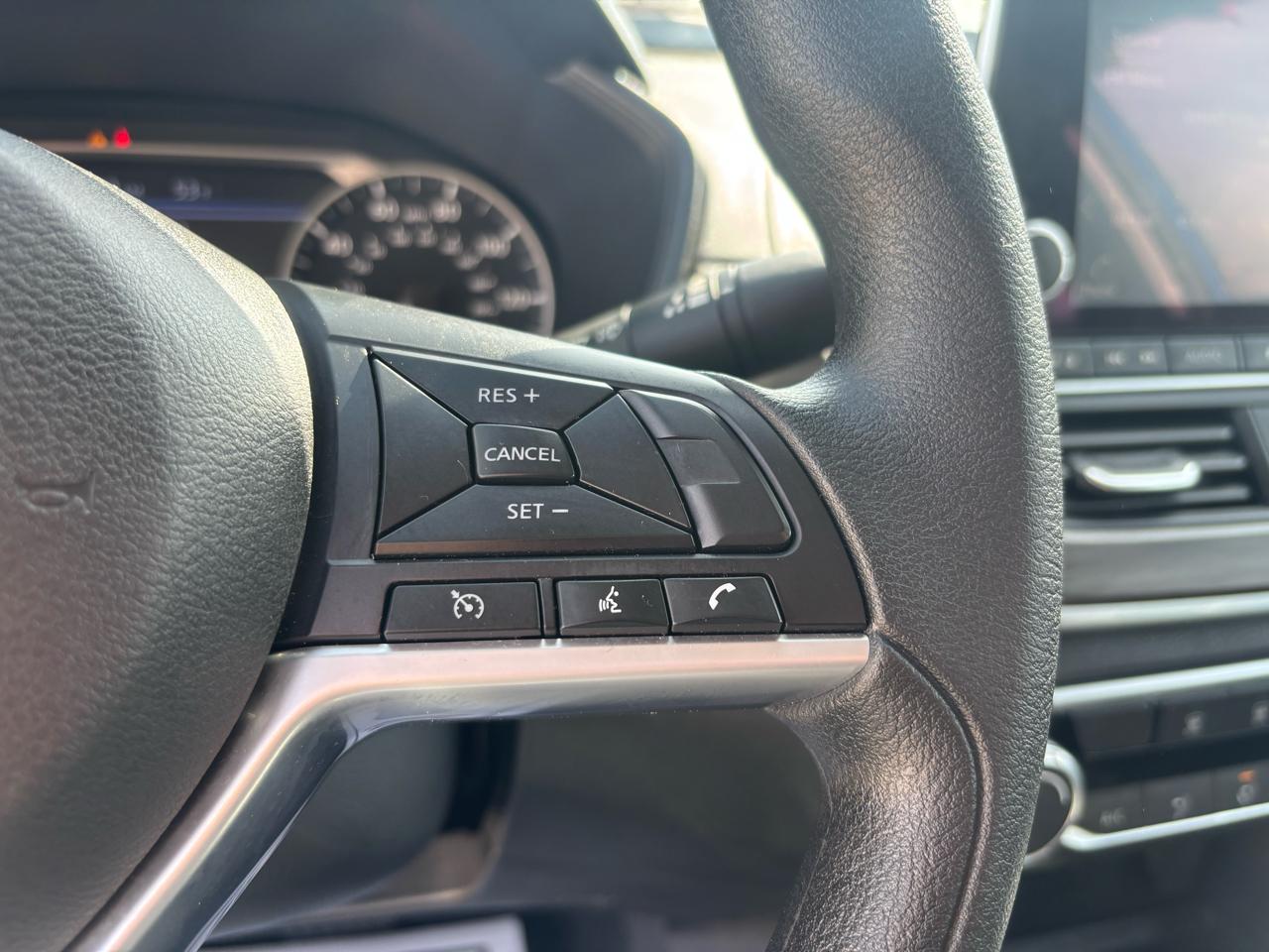 Nissan Altima 2.5 SV 2025