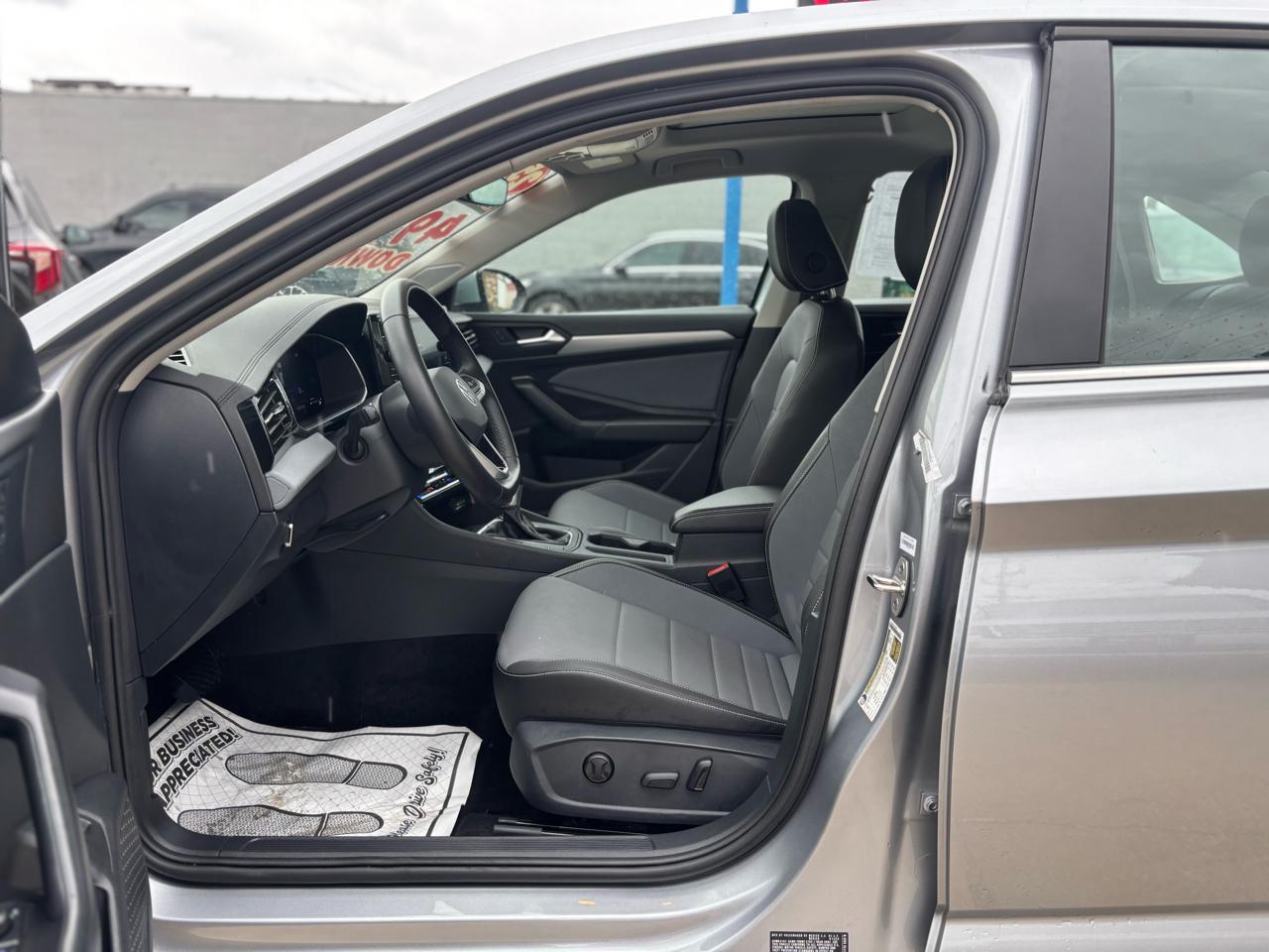 Volkswagen Jetta SE 2025