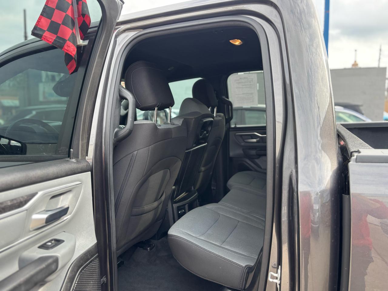 RAM 1500 Big Horn Quad Cab 4WD 2023