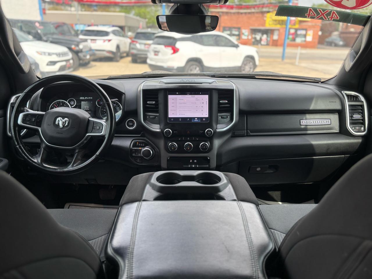 RAM 1500 Big Horn Quad Cab 4WD 2023