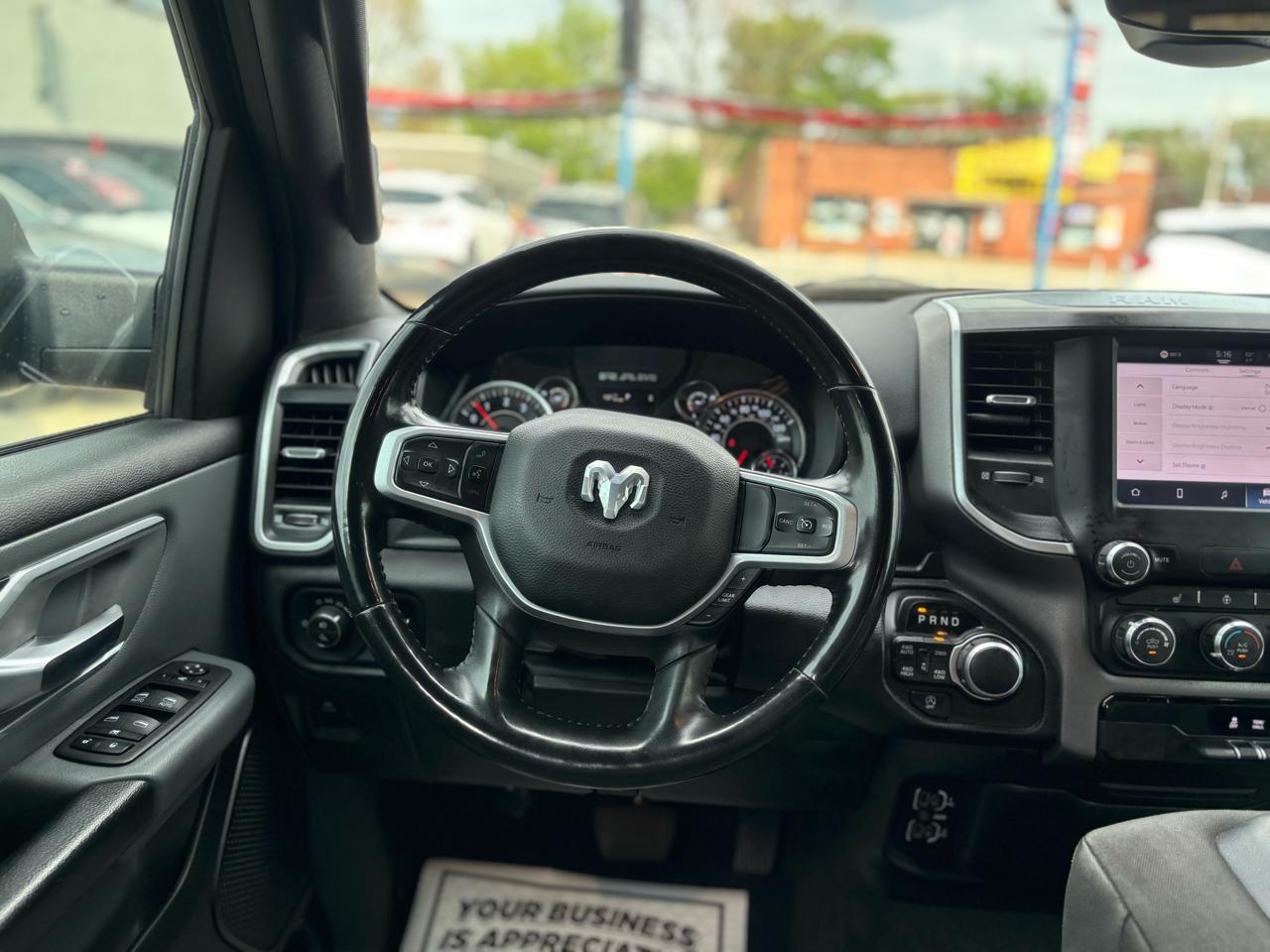 RAM 1500 Big Horn Quad Cab 4WD 2023