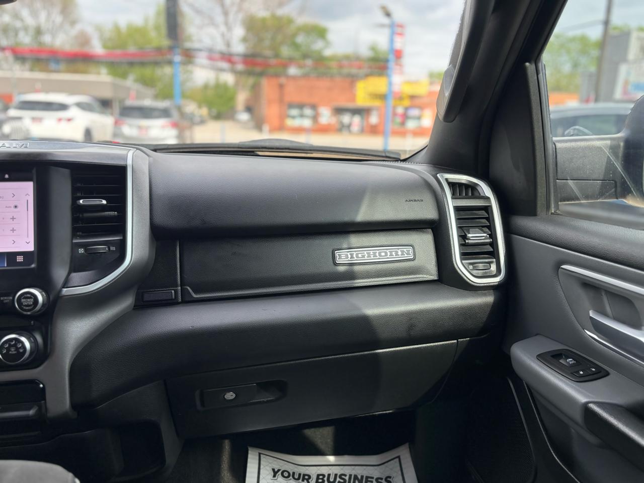 RAM 1500 Big Horn Quad Cab 4WD 2023