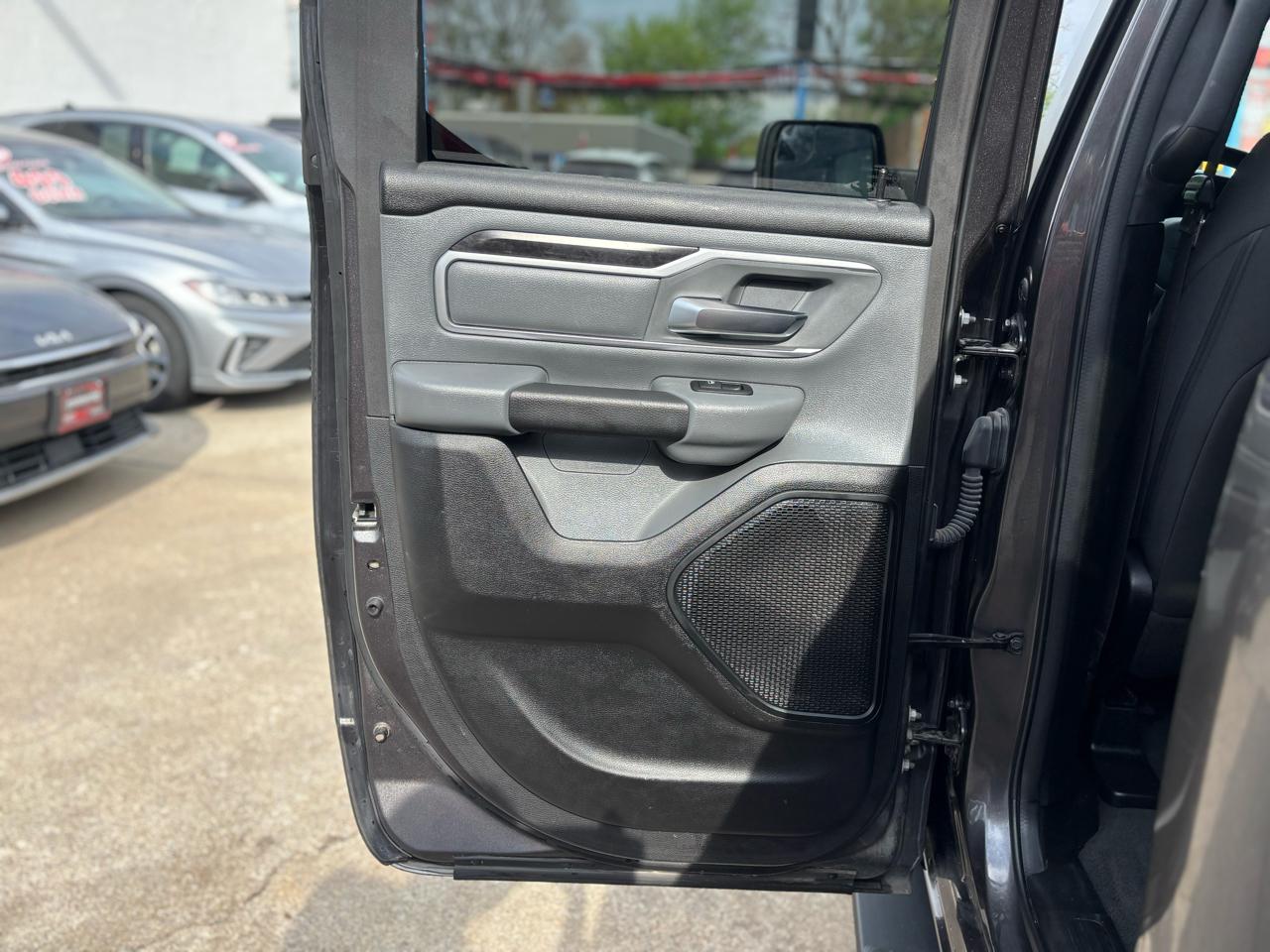 RAM 1500 Big Horn Quad Cab 4WD 2023