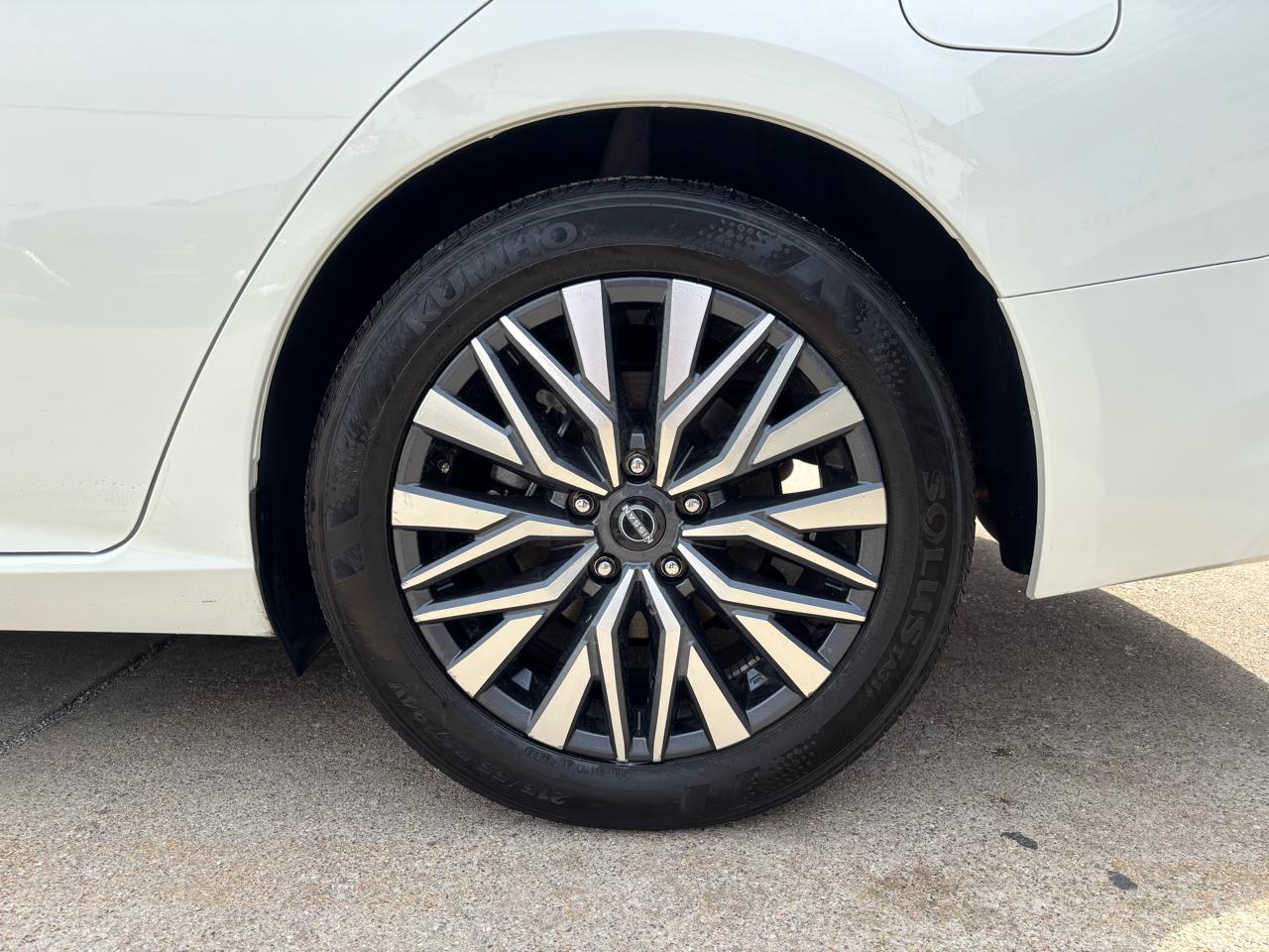 Nissan Altima SV 2025
