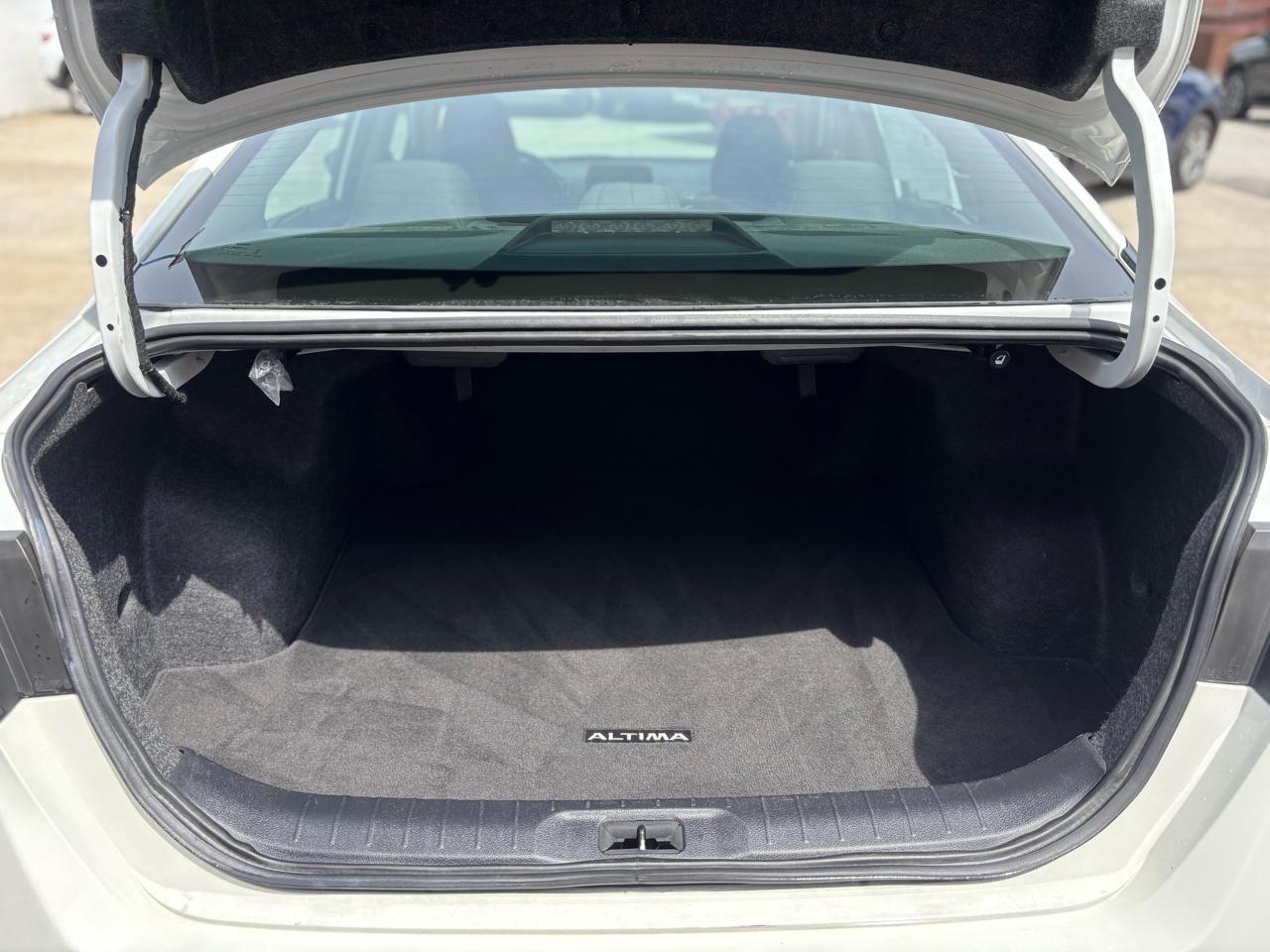Nissan Altima SV 2025
