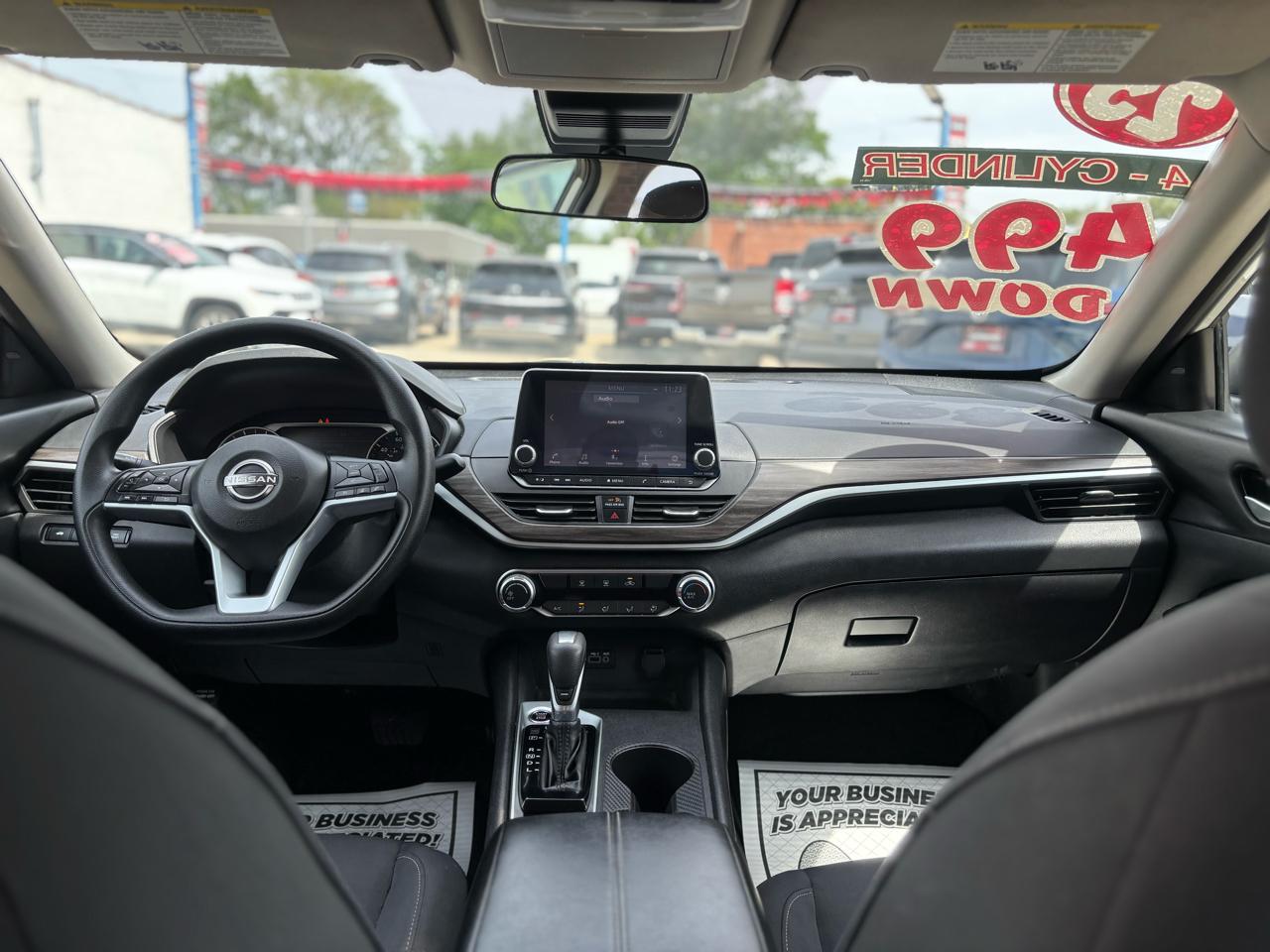 Nissan Altima SV 2025
