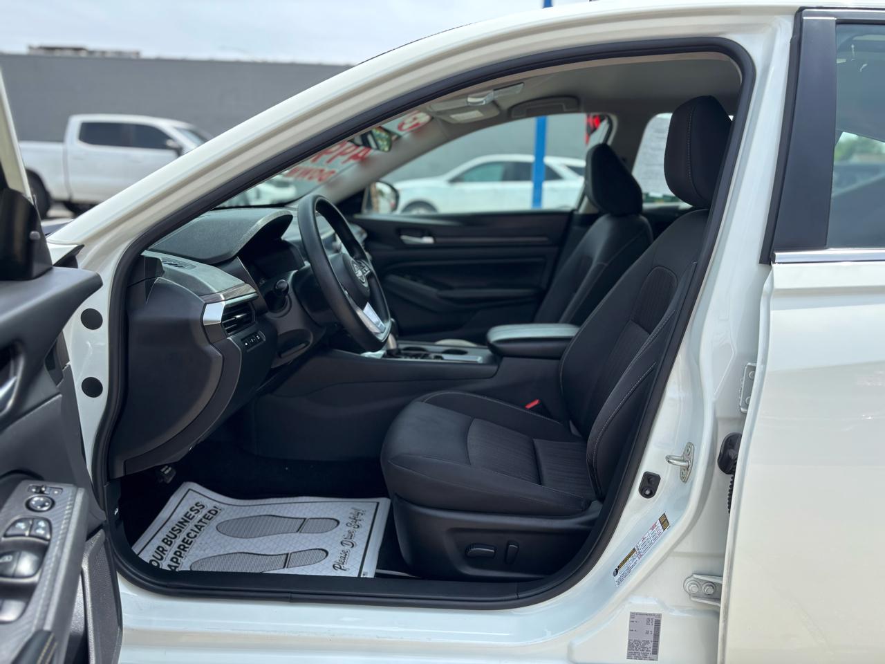 Nissan Altima SV 2025