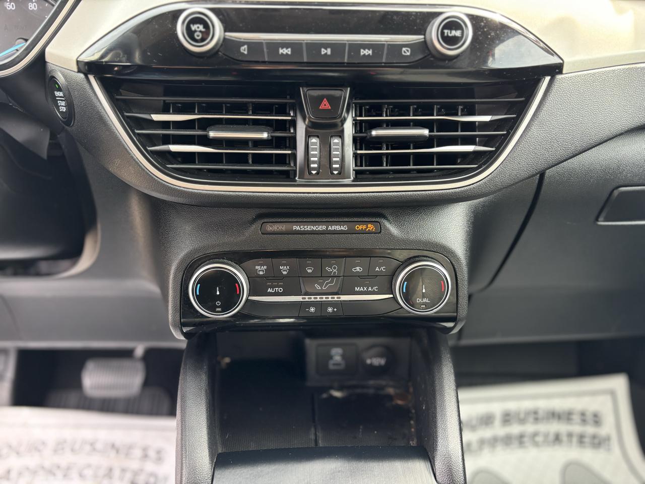 Ford Escape Hybrid SE AWD 2022