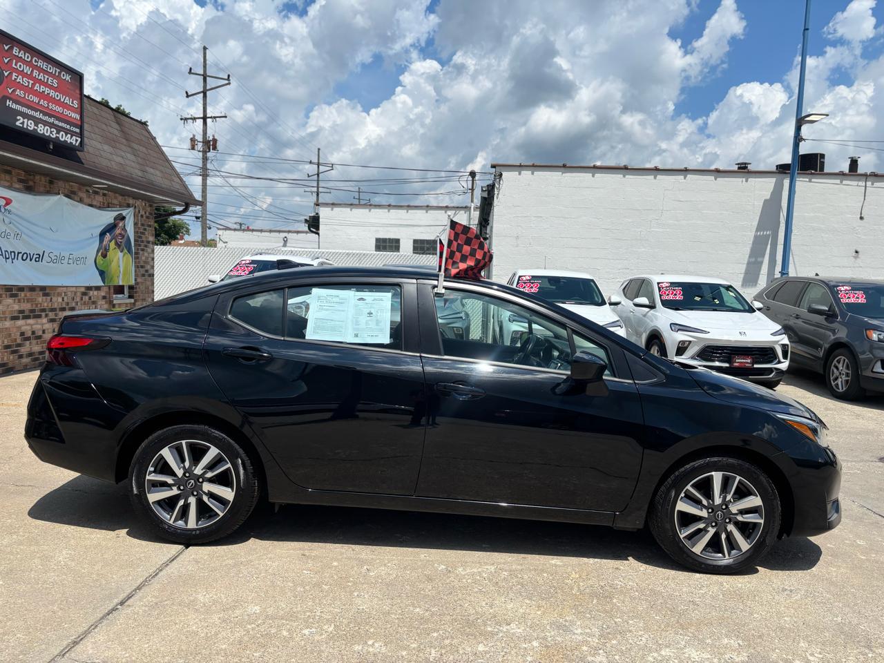 2025 Nissan Versa Sedan SV - Photo 10