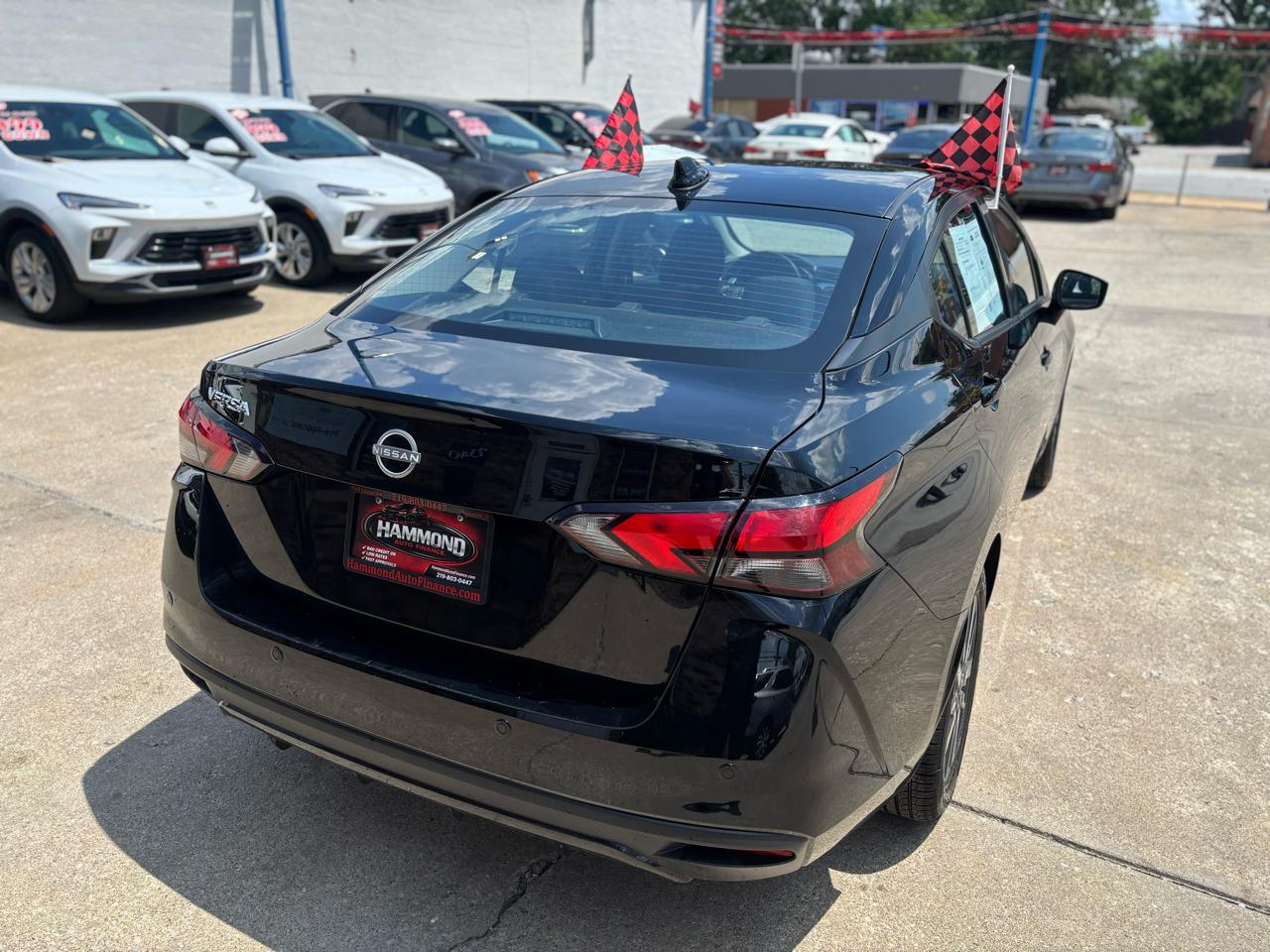 2025 Nissan Versa Sedan SV - Photo 12