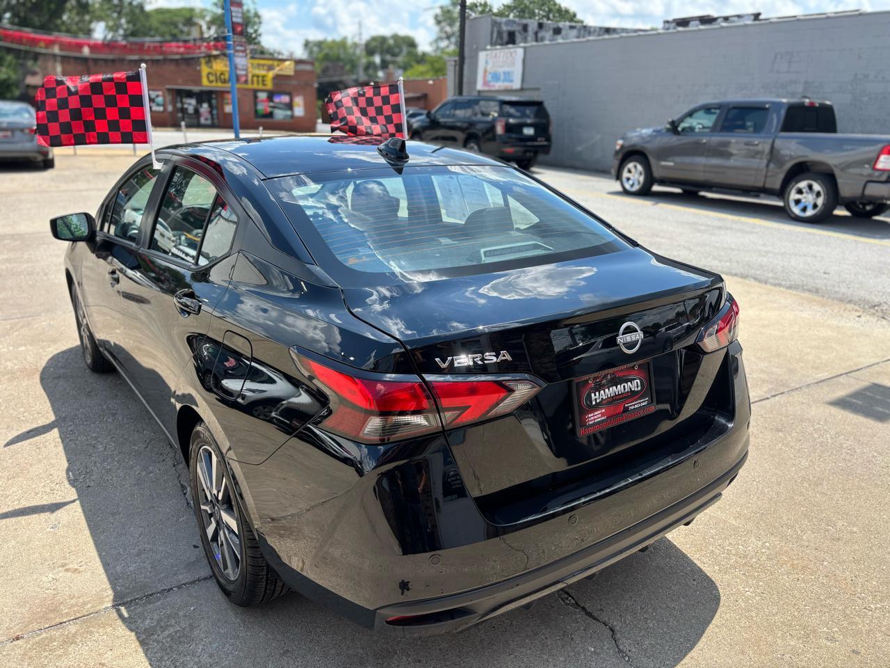 2025 Nissan Versa Sedan SV - Photo 15