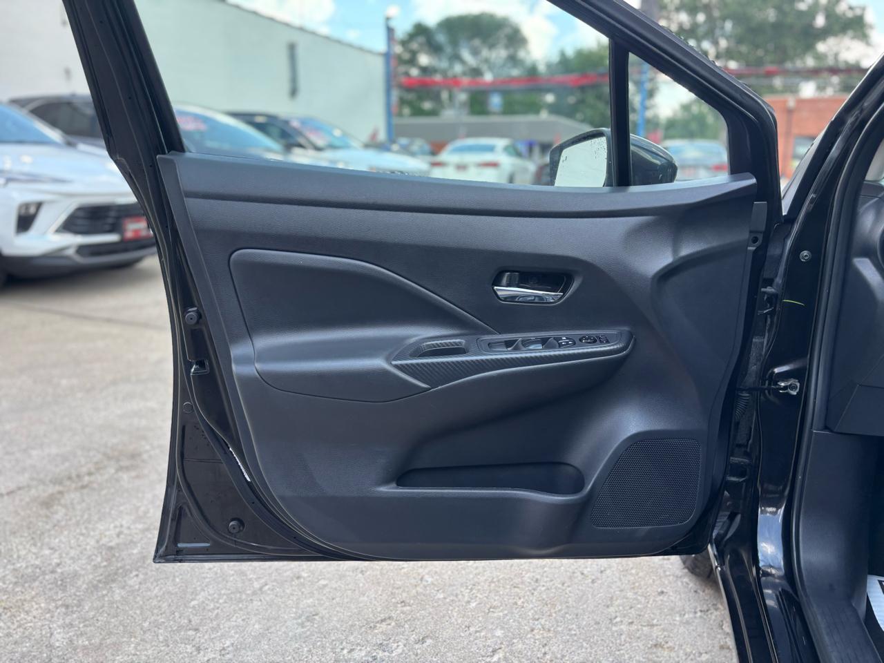 2025 Nissan Versa Sedan SV - Photo 25