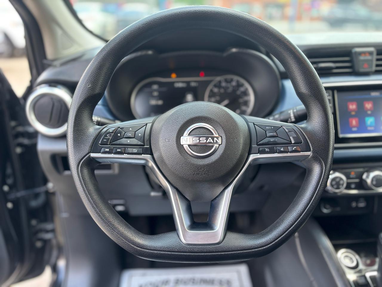 2025 Nissan Versa Sedan SV - Photo 28