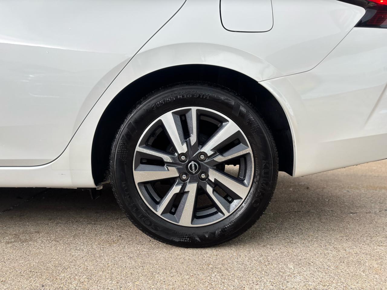 2025 Nissan Versa Sedan SV - Photo 16