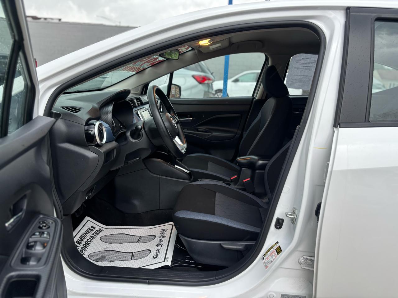 2025 Nissan Versa Sedan SV - Photo 26